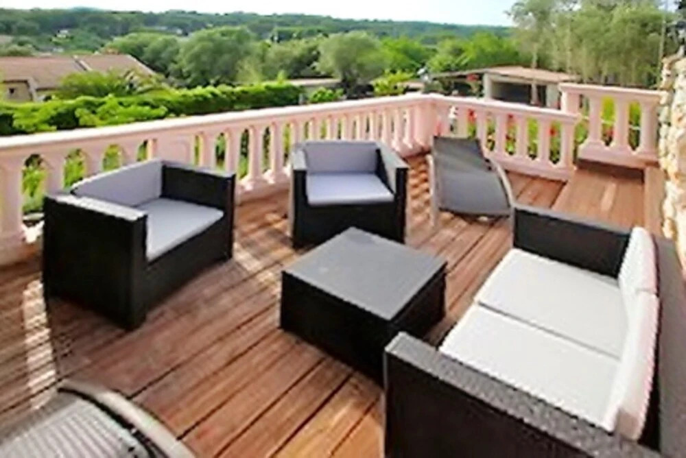 Apartment With one Bedroom in Antibes, With Shared Pool and Enclosed Garden - 1 km From the Beach