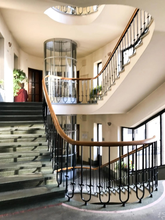 Spacious Bauhaus icon flat with fitness room in Central Buda, close to the river and Margaret island