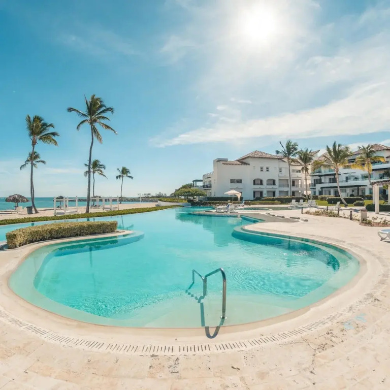 Modern Studio With Ocean View in Punta Palmera