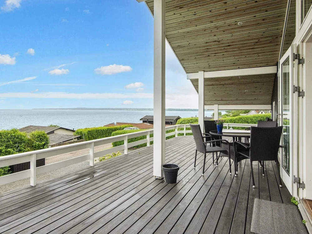 6 person holiday home in Børkop