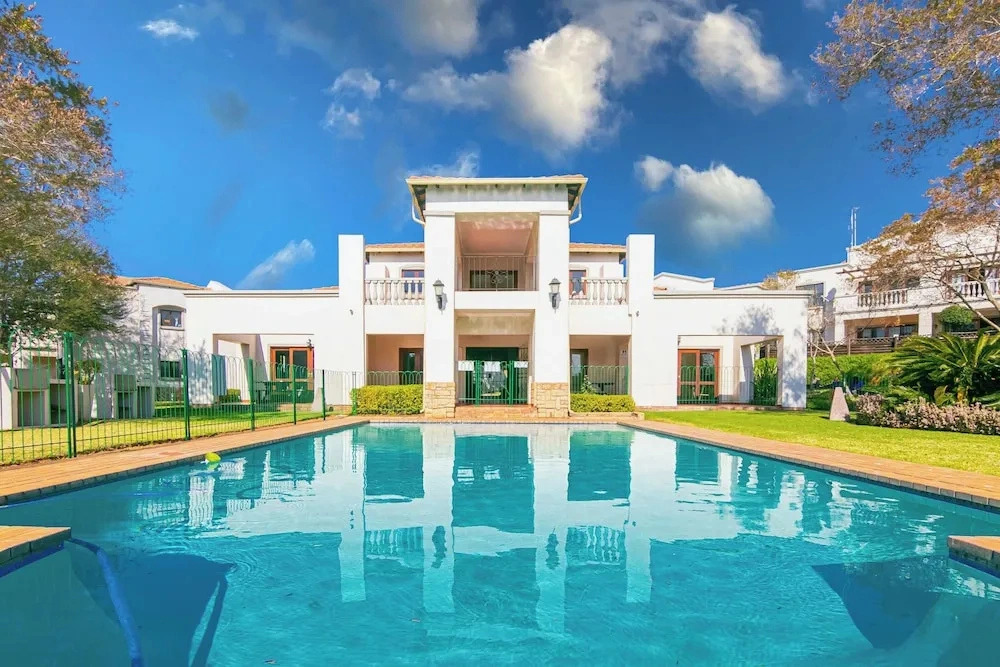 3 bed Cluster Home in Sandton