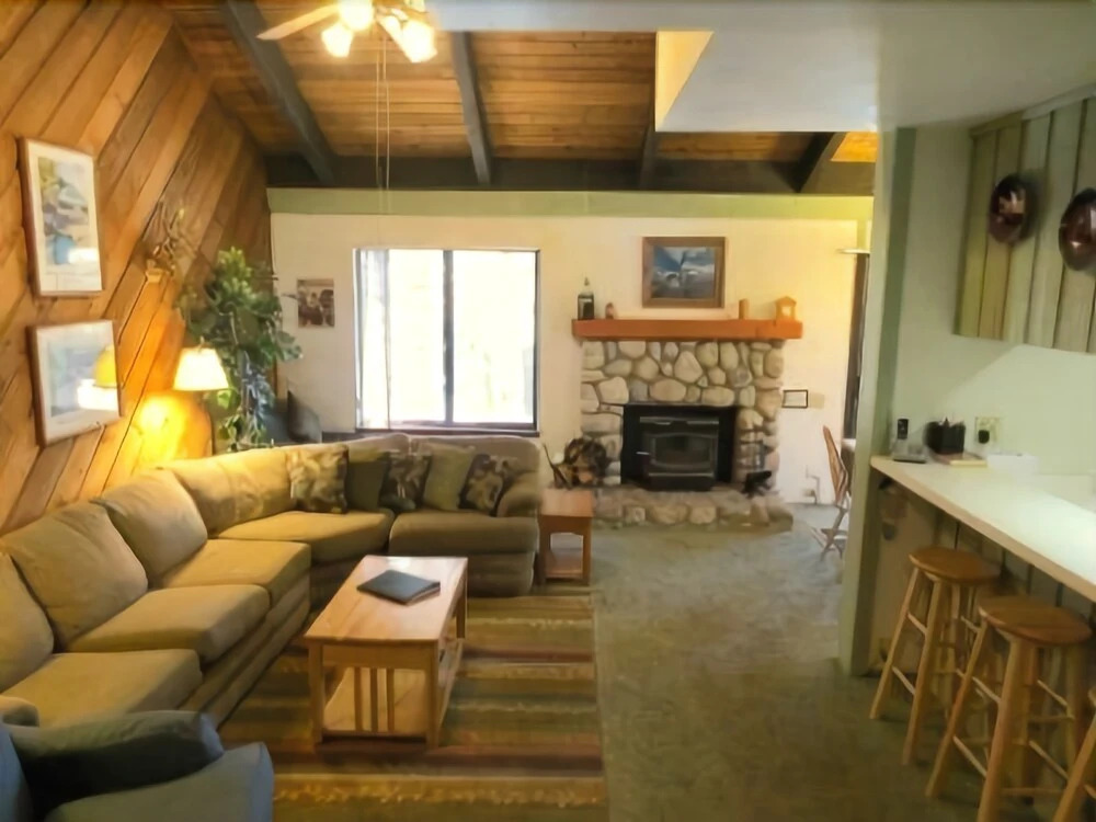 112 Standard Condominium 2 Bedrooms 2 Bathrooms Condo