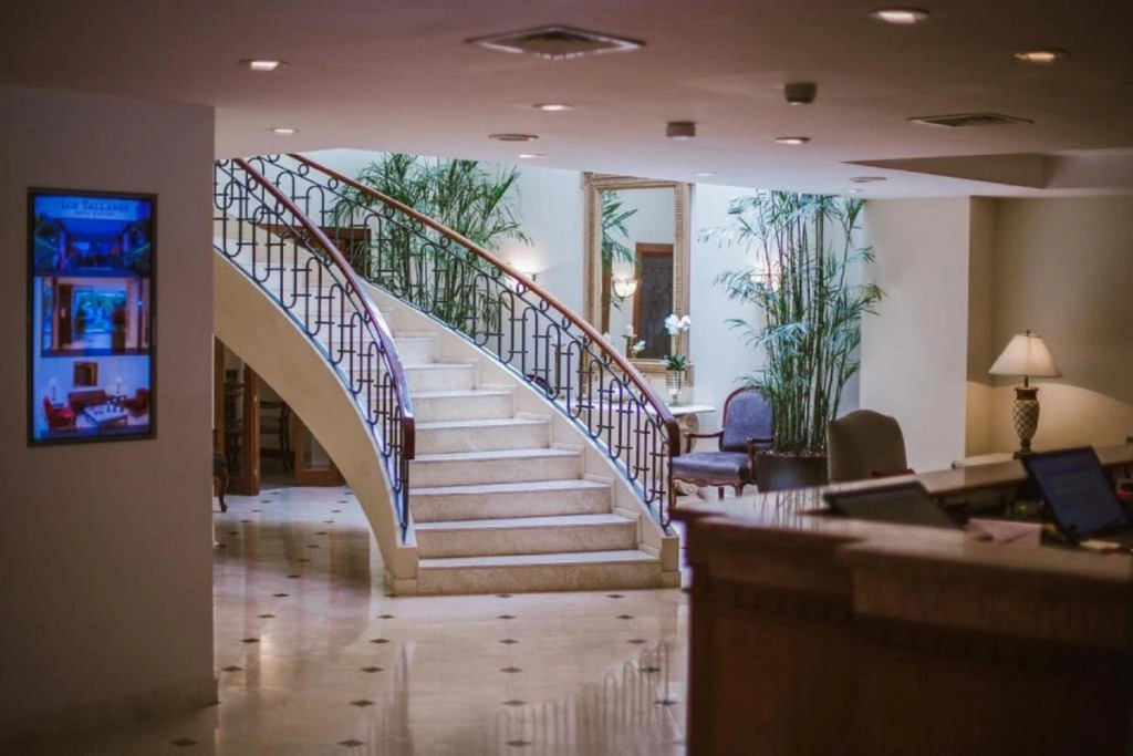 Los Tallanes Hotel & Suites