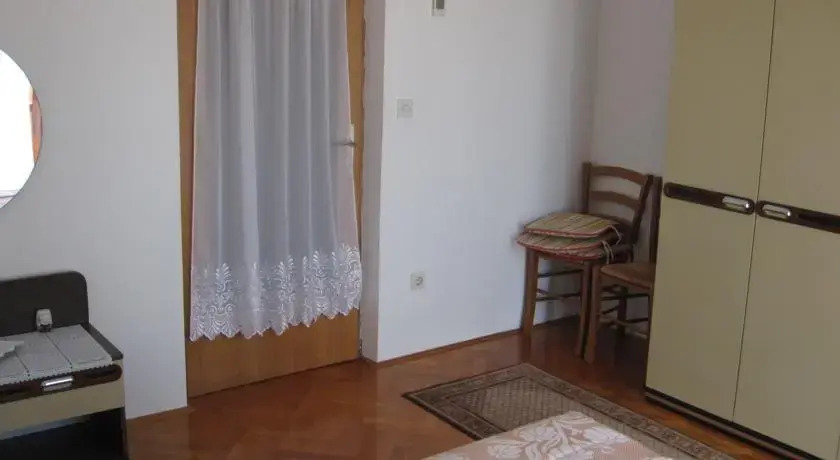 Rooms Ana