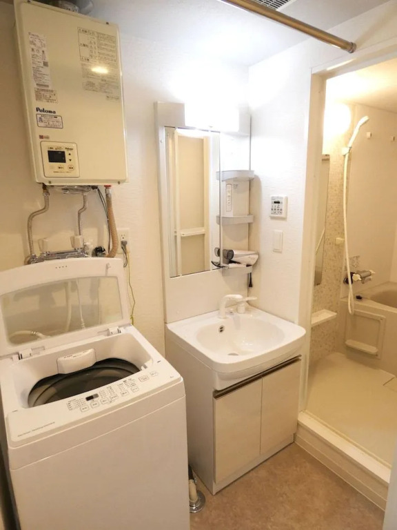 Alpha Square Minami 6 Jo 308