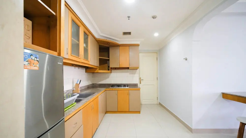 Homey 2Br With Extra Room At Taman Beverly Apartment