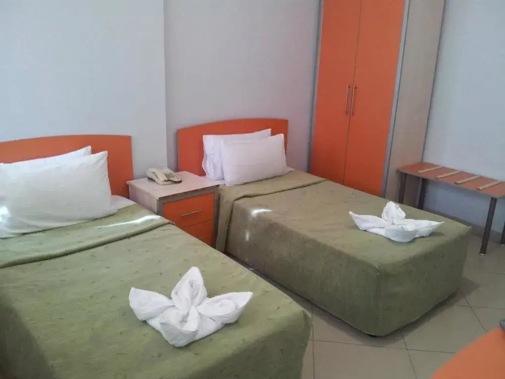 Dream Hotel