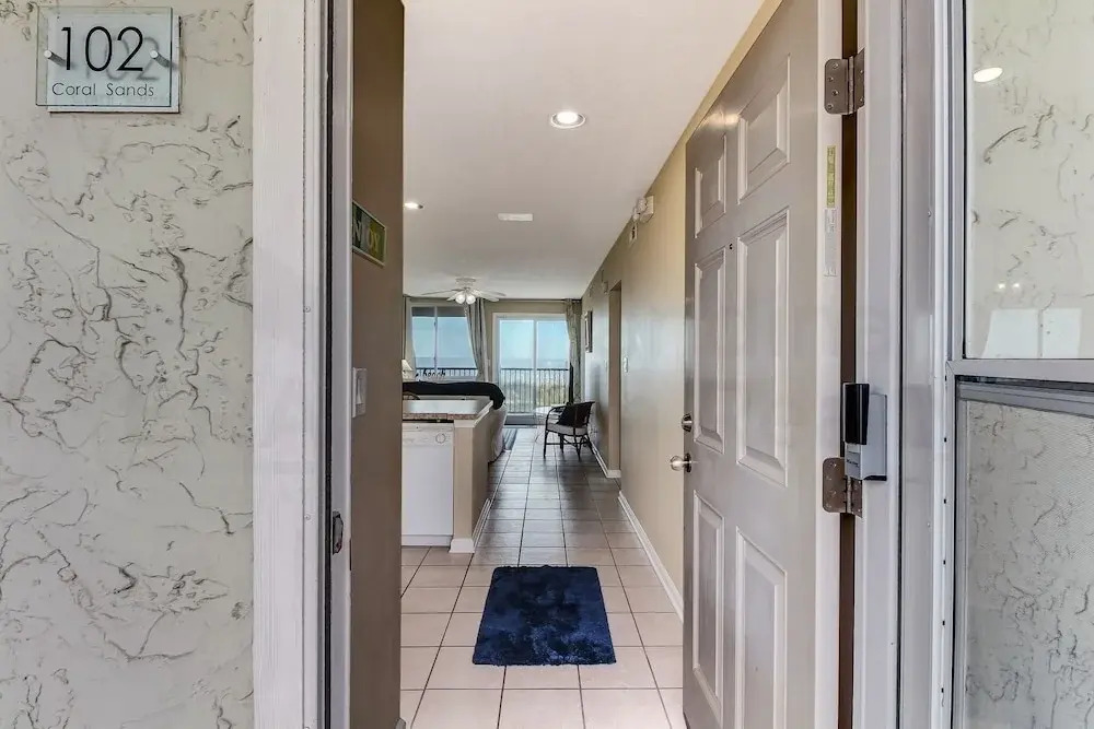 Coral Sands 102 2 Br condo by RedAwning