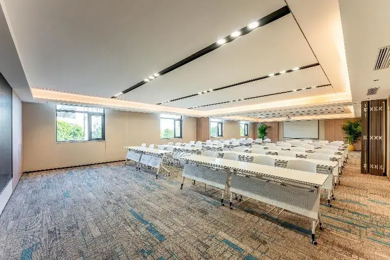 Holiday Inn Express Luoyang Longmen by IHG