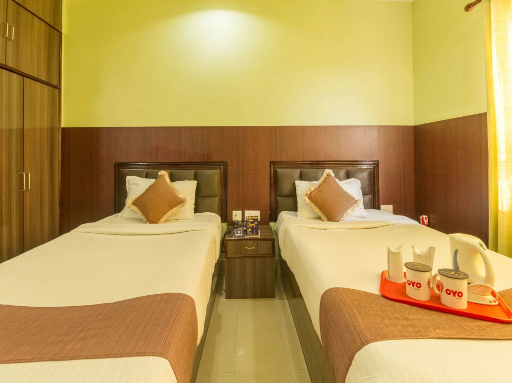 OYO 2988 Hotel Grand Majesty