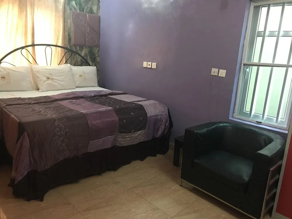 Purple Crown Hotel