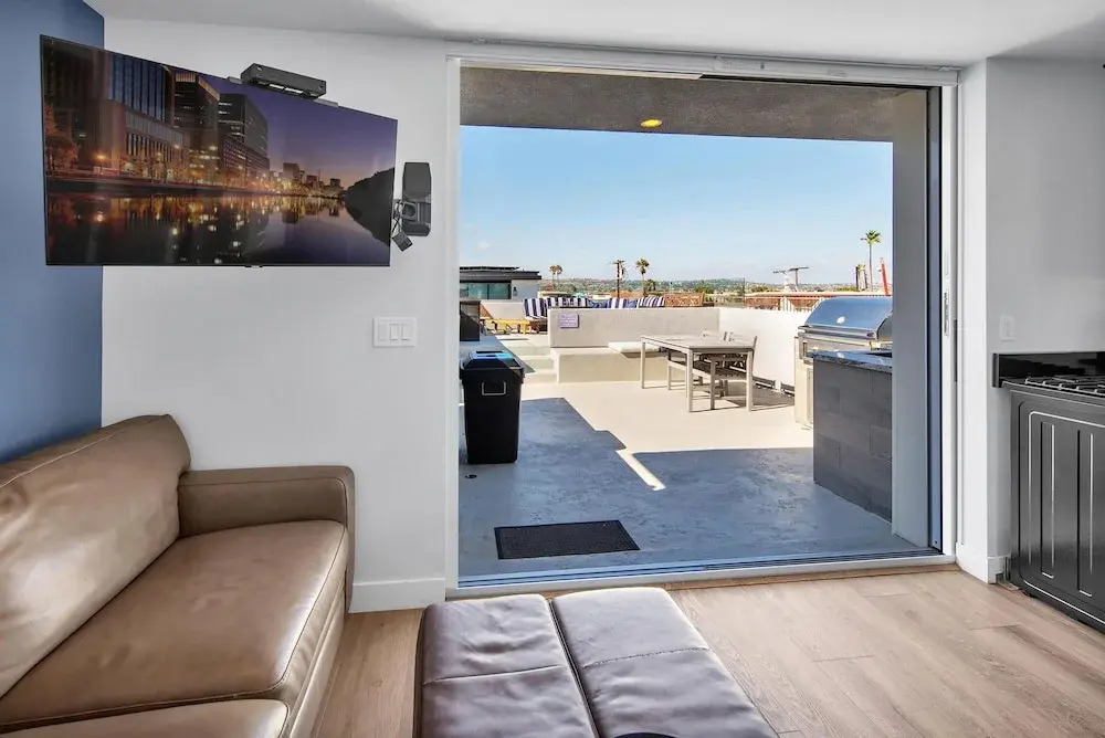 Rent Mission Beach 3Br Combo Top 2 Units