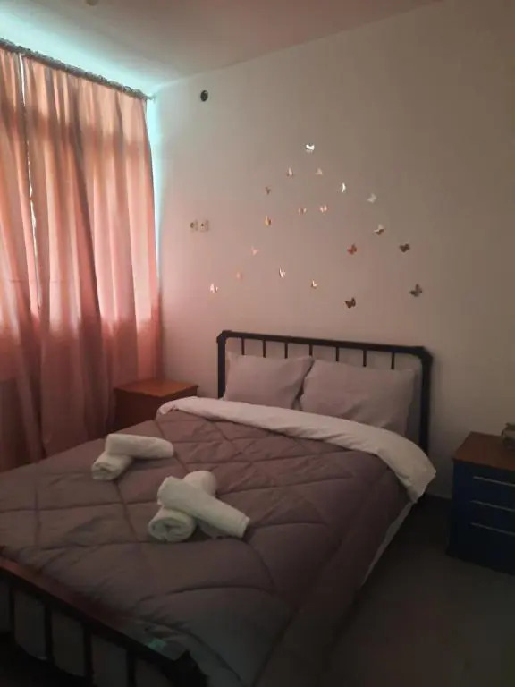Evis Rooms