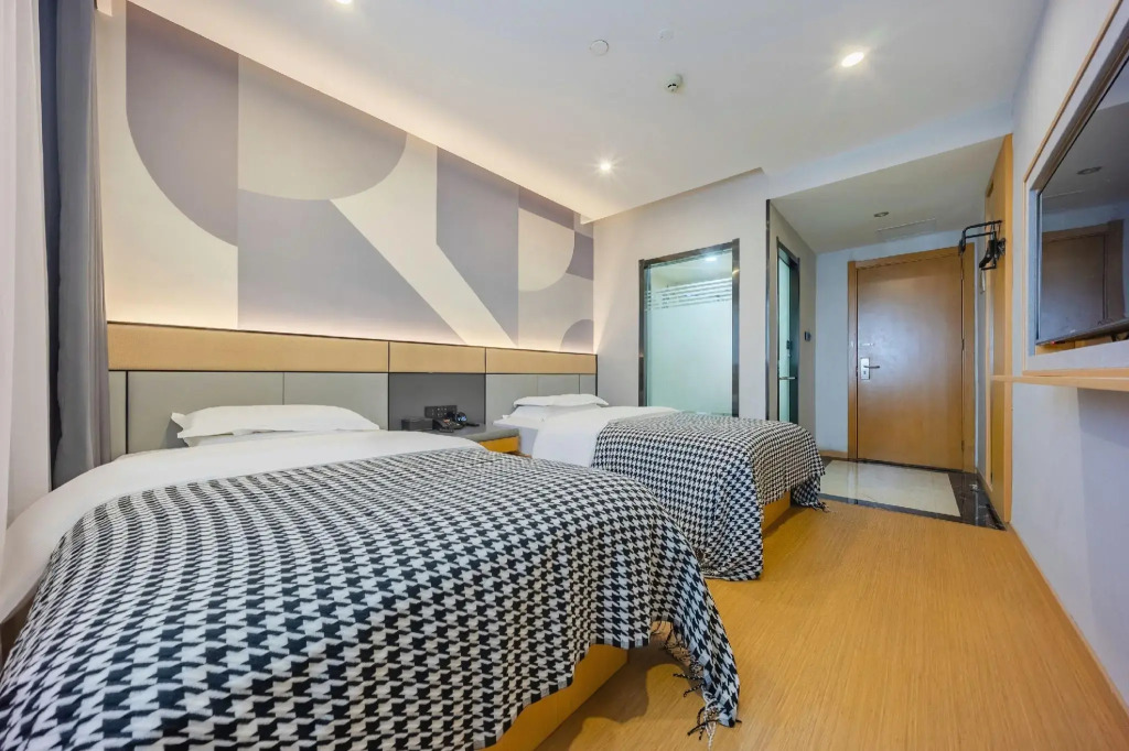 7 Days Inn Ningguo Ningcheng North Road Walkway Branch