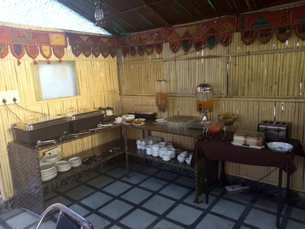 Hotel Rajputana Haveli - Near Jal Mahal - Jaipur