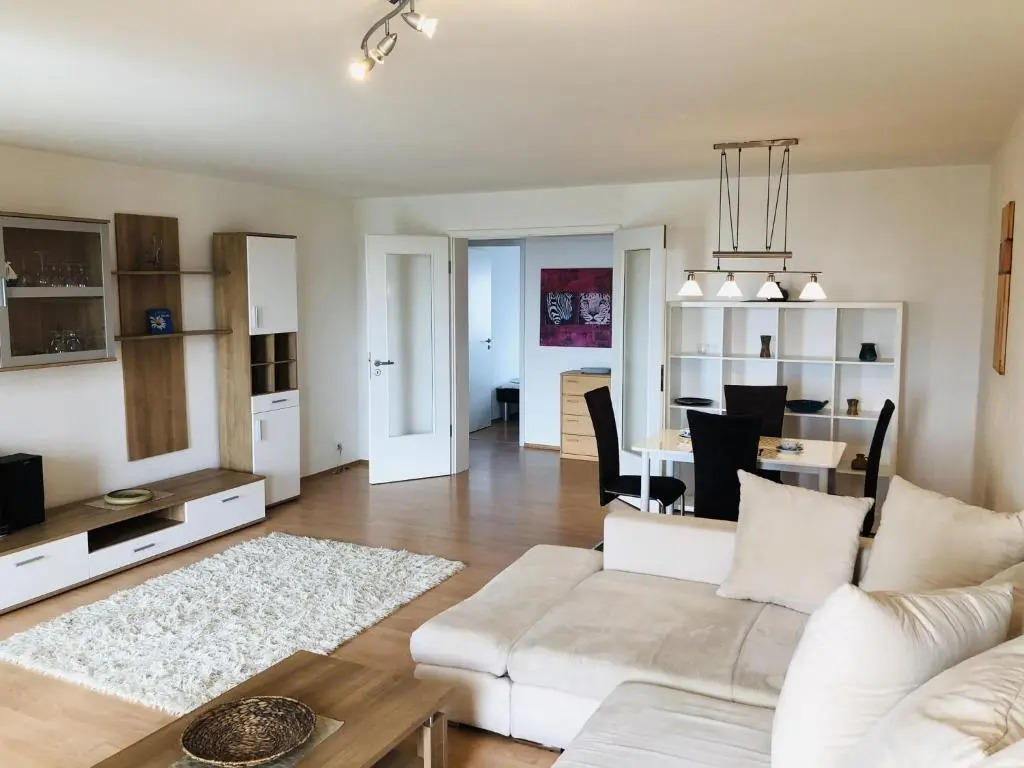 Apartment 10