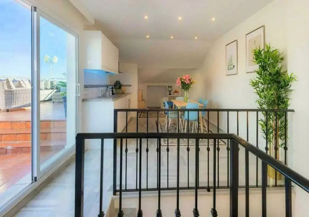 ✰ Luxurious 5 Bedroom PENTHOUSE. Sea Views. Hot Tub. BBQ. Golden Mile