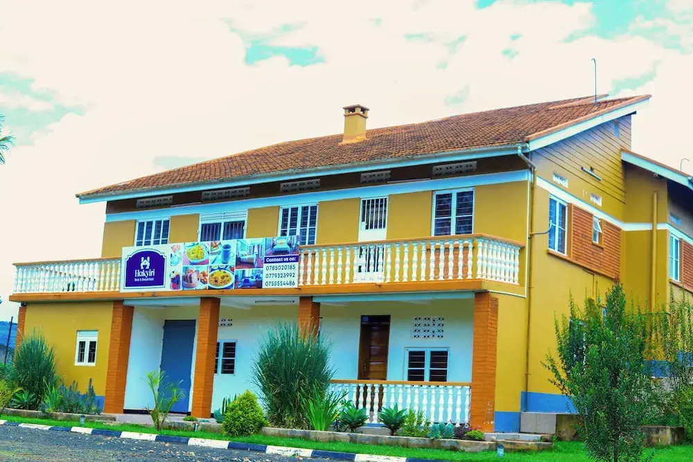 Hakyiri B&B