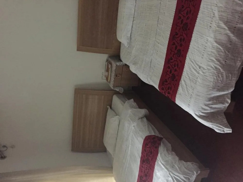 Meiru Apartment Hotel