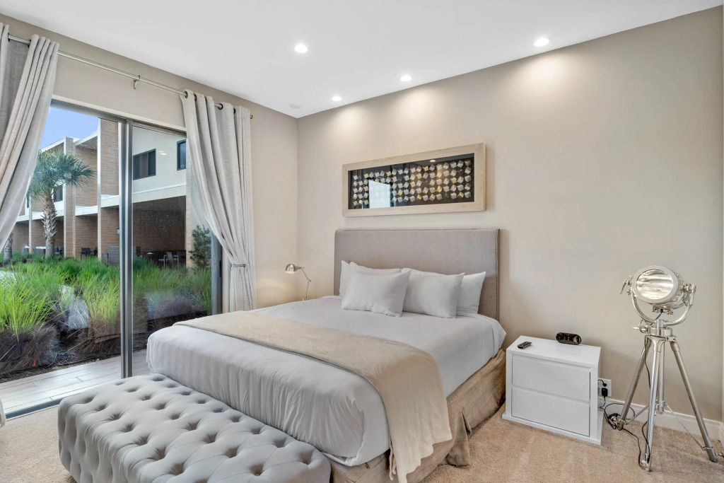 4 Bedrooms 45 Bathrooms Magic Village 7466 Bd