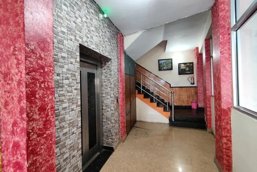 Hotel Himadri