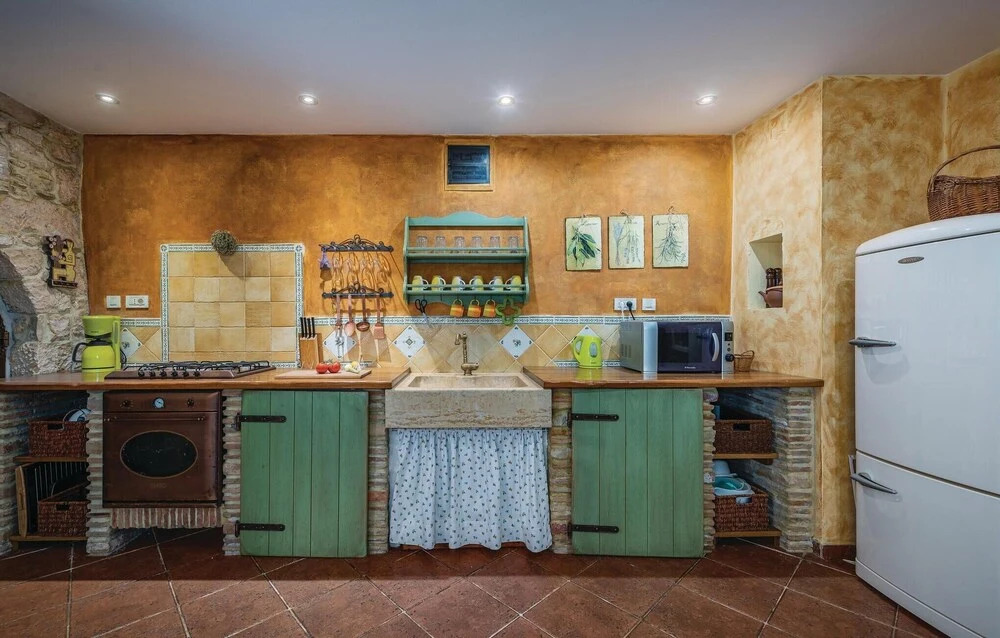 Beautiful Home in Svetvincenat With Wifi and 2 Bedrooms