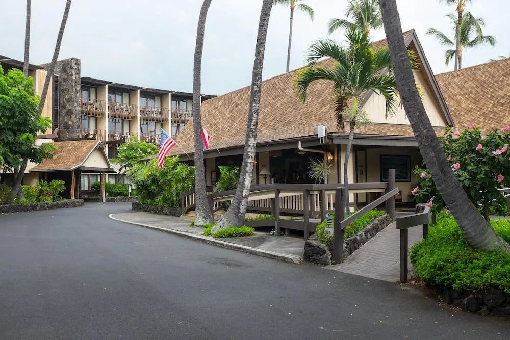 Uncle Billys Kona Bay Hotel