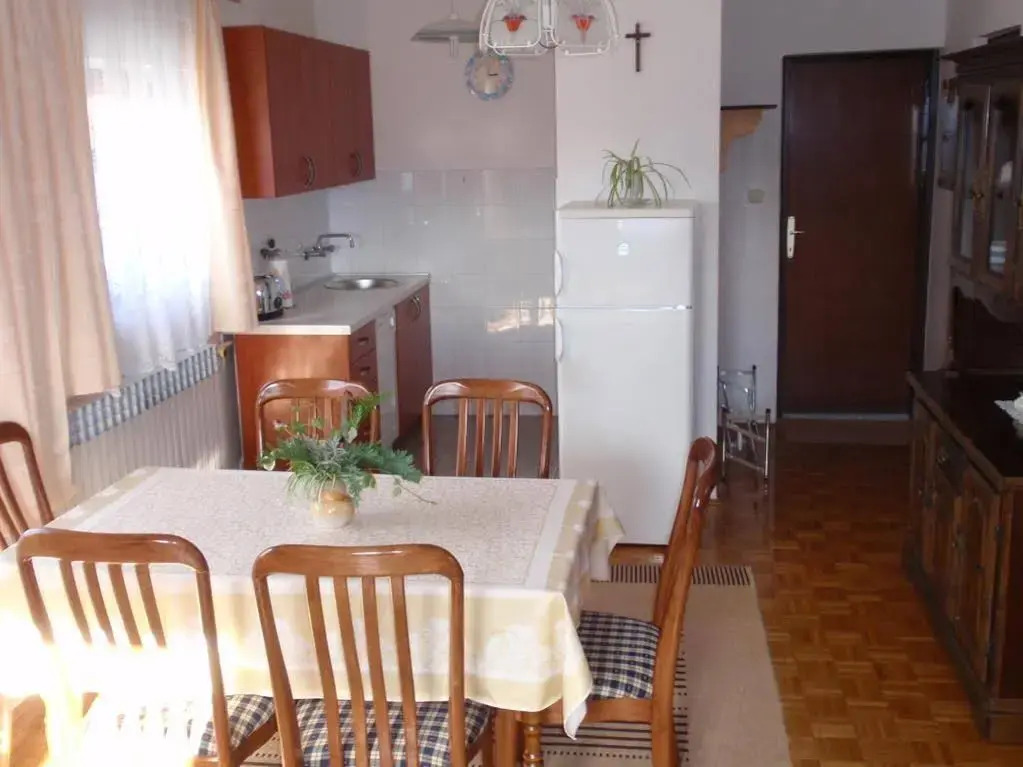 Apartments Maximir