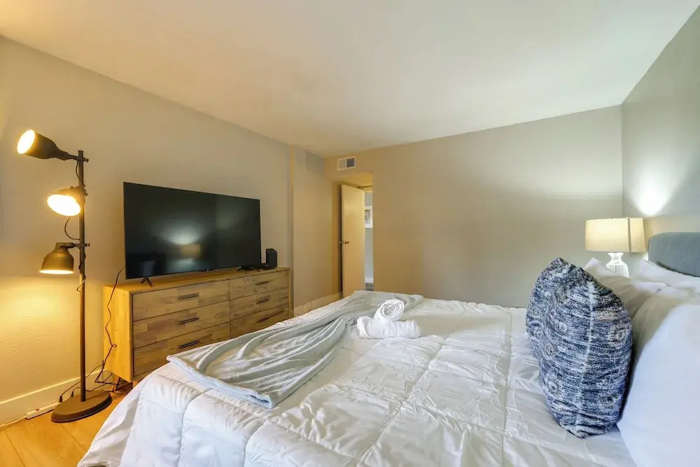 Community Perks! Walkable Old Town Condo w/ Patio