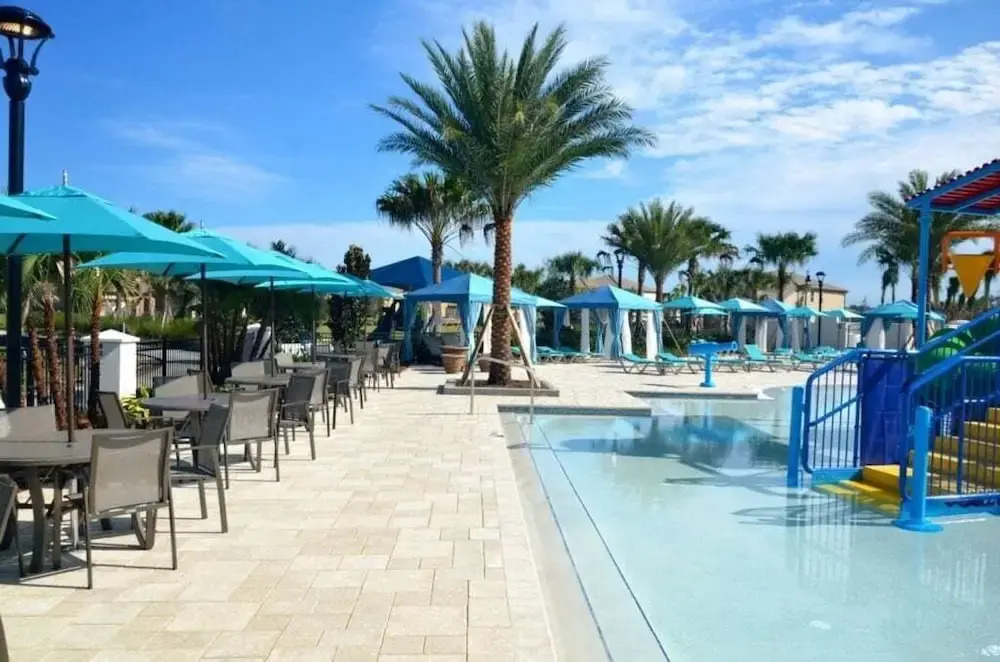 Beautiful 5 Bed Pool Home At Resort- No Resort Fee 5 Bedroom Townhouse