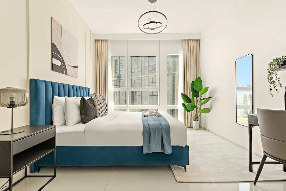 Silkhaus Refined 2BR Horizon Al Reem Island