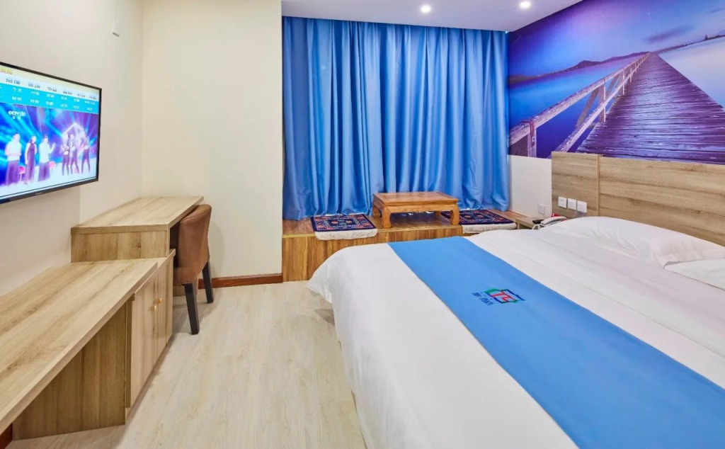Pai Hotel Xining limeng Walking Street