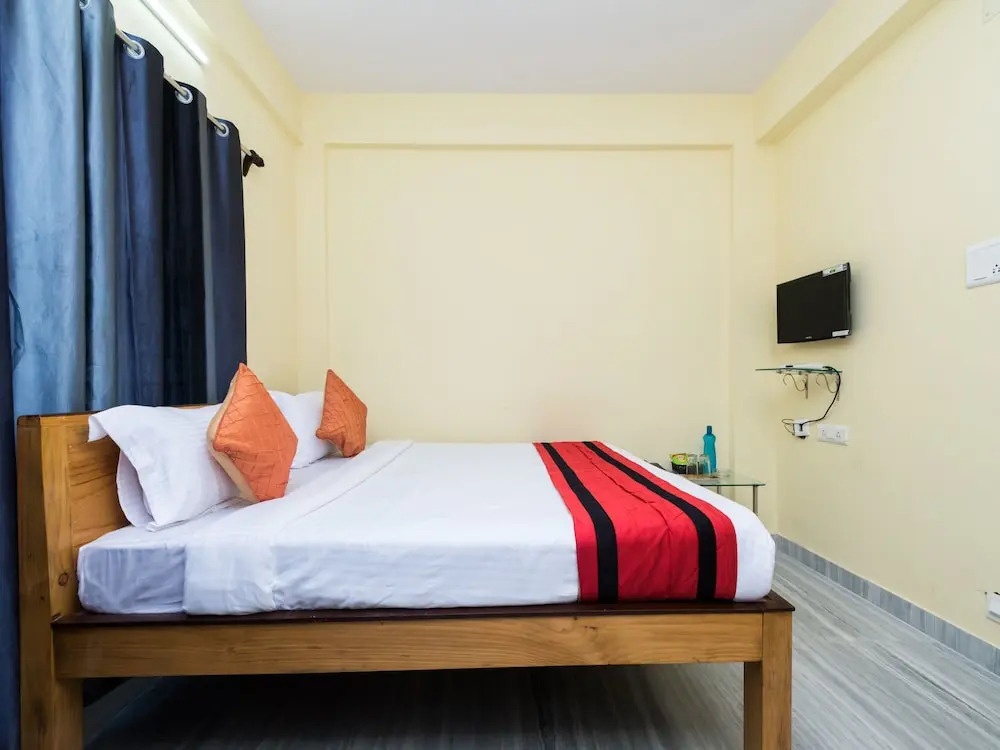 OYO 9811 Stay Inn Newtown