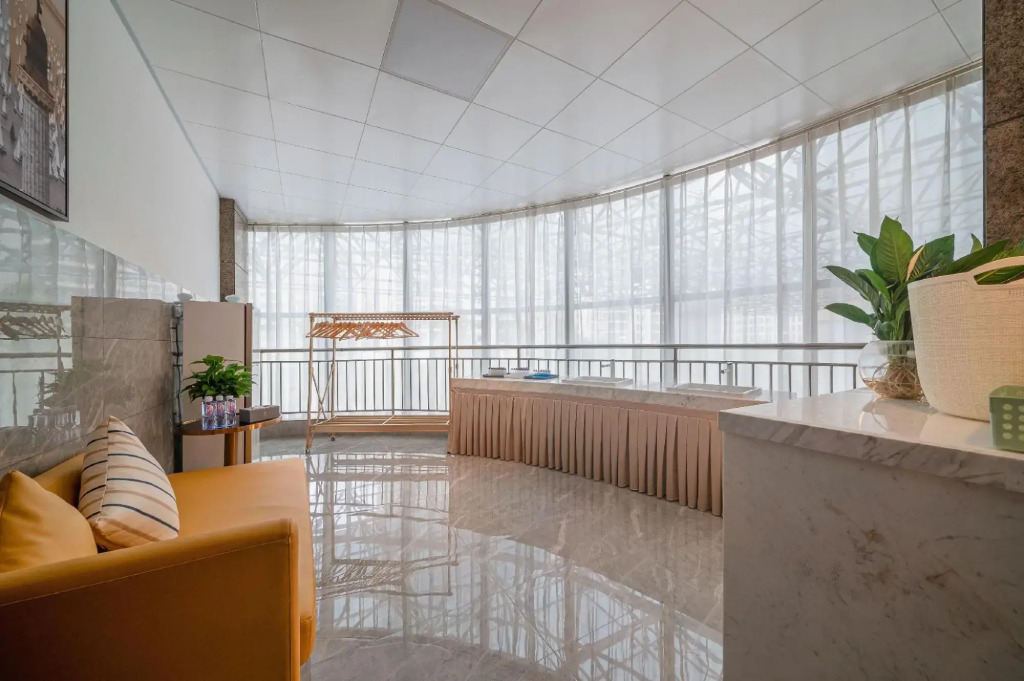 Yeste International Hotel (Nanning Wanxiang Mall ASEAN Business District Subway Station)