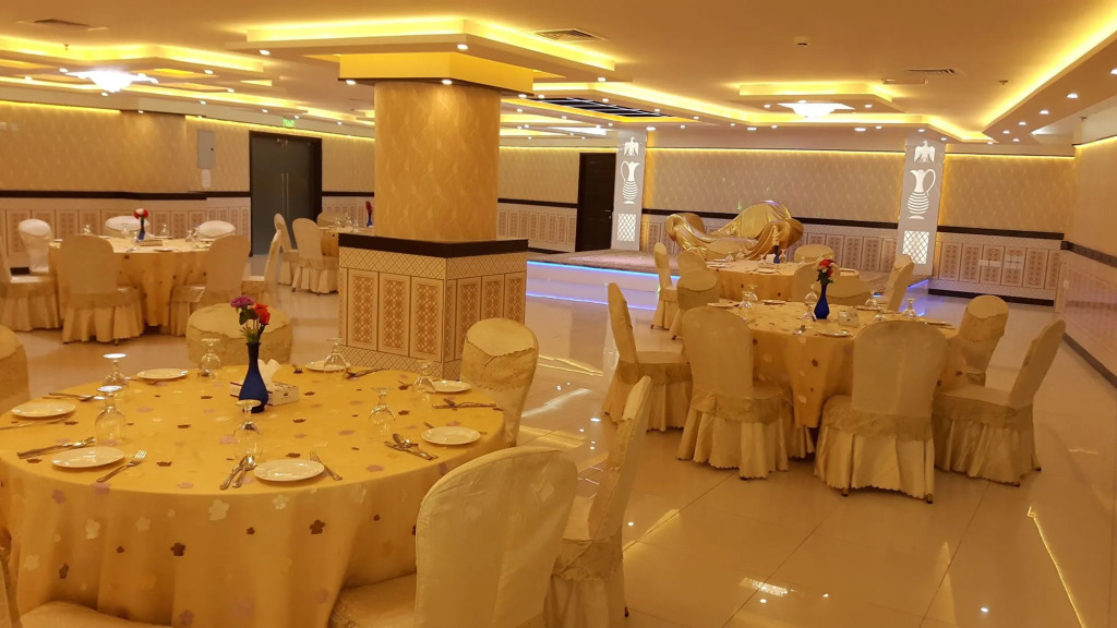 Crown Palace Hotel