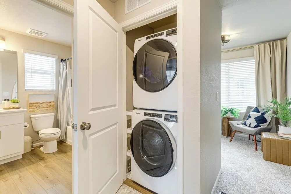 13 Mi to Dtwn Denver: Spacious Home w/ Balcony!