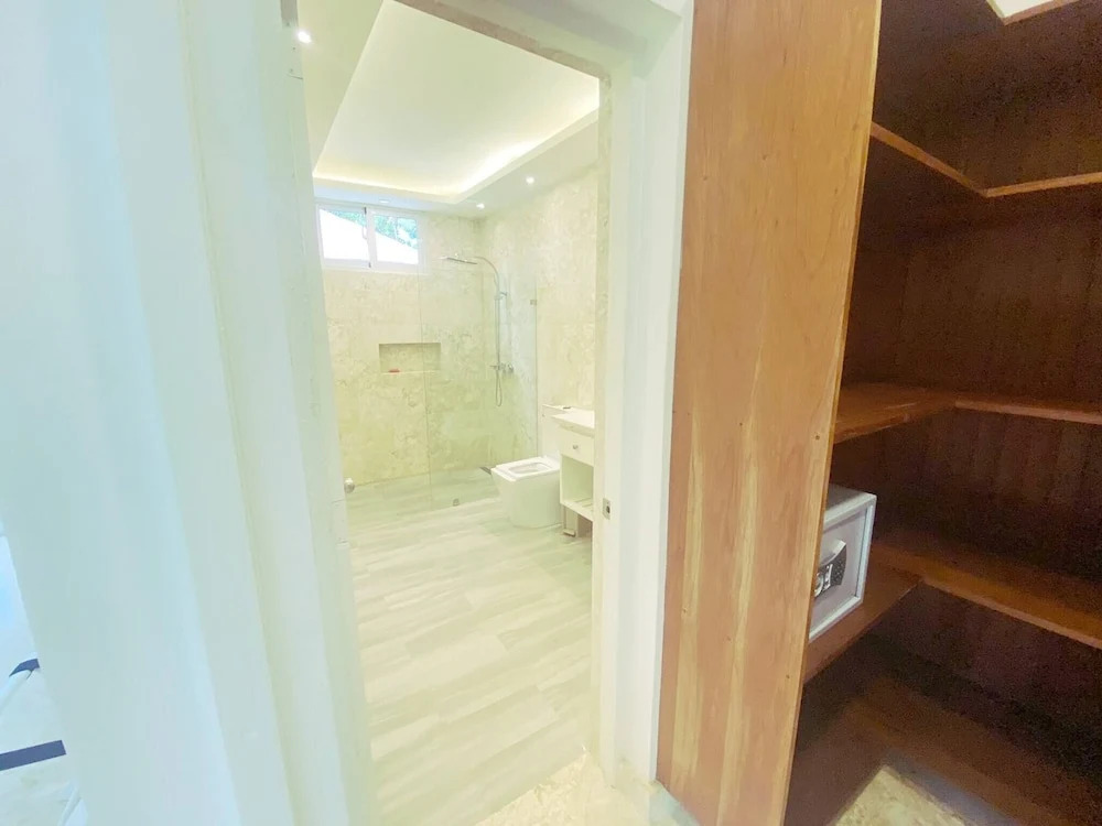 Seasideserenity - Luxury Villa Steps From The Beach