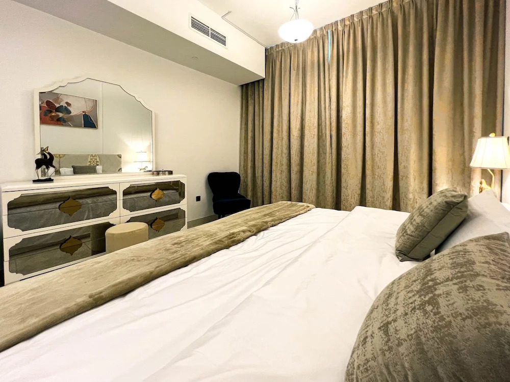 SuperHost - Peaceful 1BR Apt With Balcony in Front of the Sea