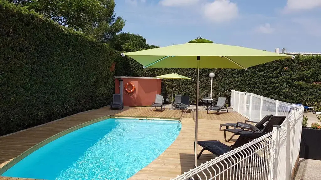 Kyriad Martigues Sud