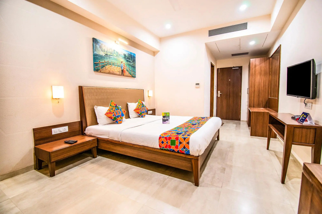 FabHotel Flora