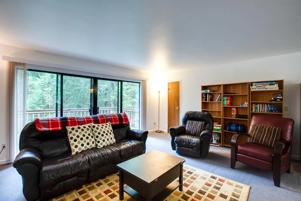 76mbr - Wifi - Pets Ok - Hot Tub - Sleeps 9 4 Bedroom Home