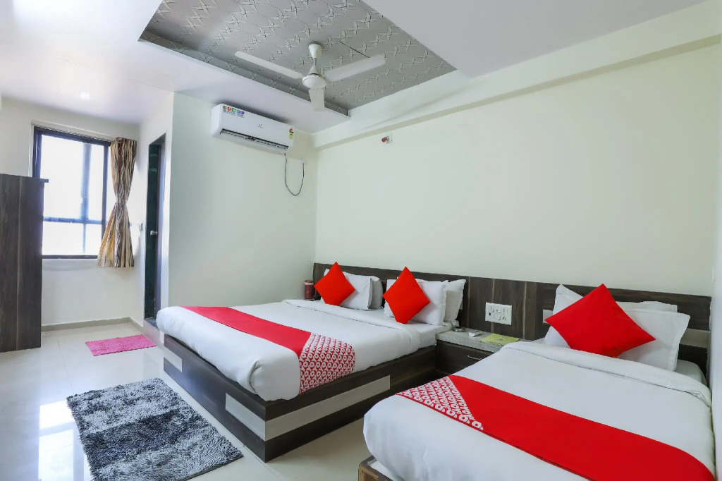 OYO 66930 Hotel Sun Park