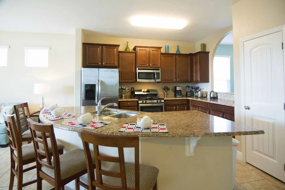 4405 Acorn Ct