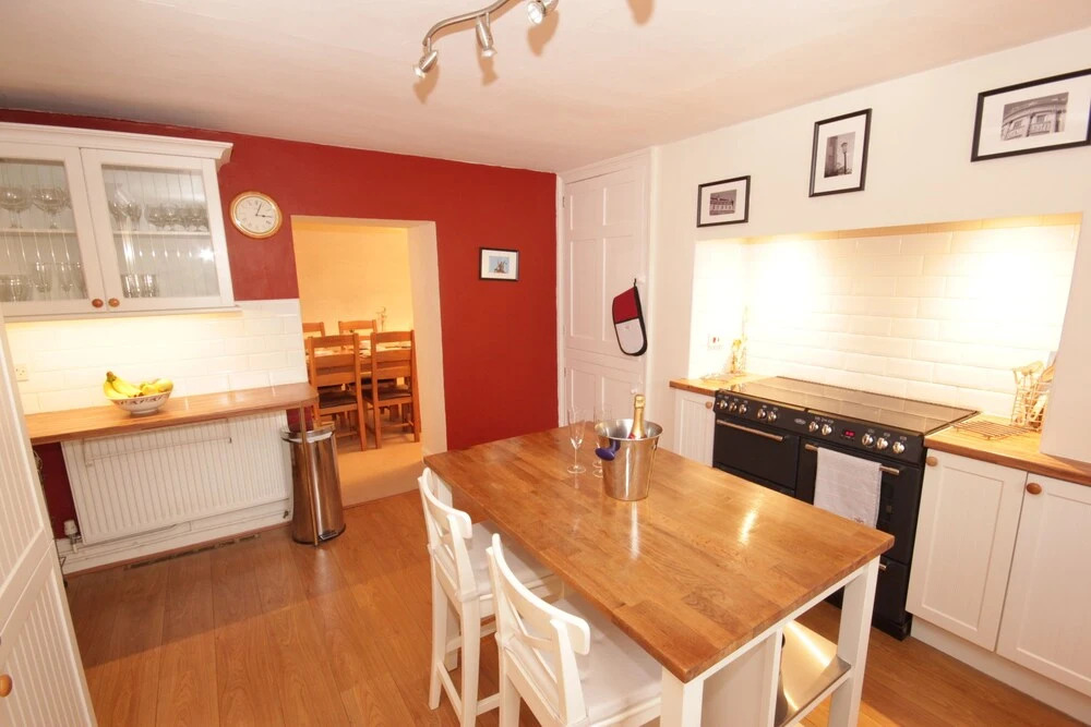 Wellsway House - Stylish Townhouse