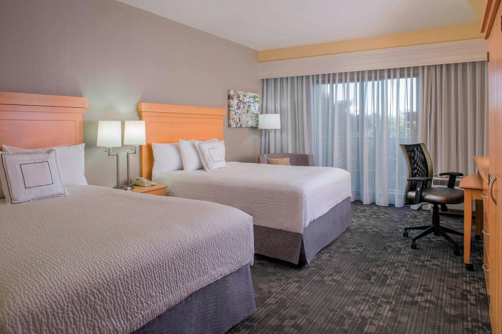 Courtyard by Marriott Sandestin at Grand Boulevard