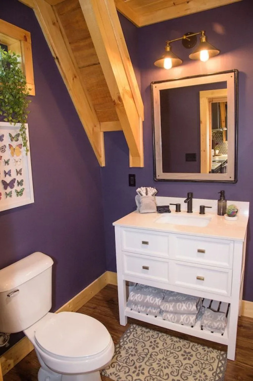 Whispering Waters 1 Bedroom Cabin by Redawning