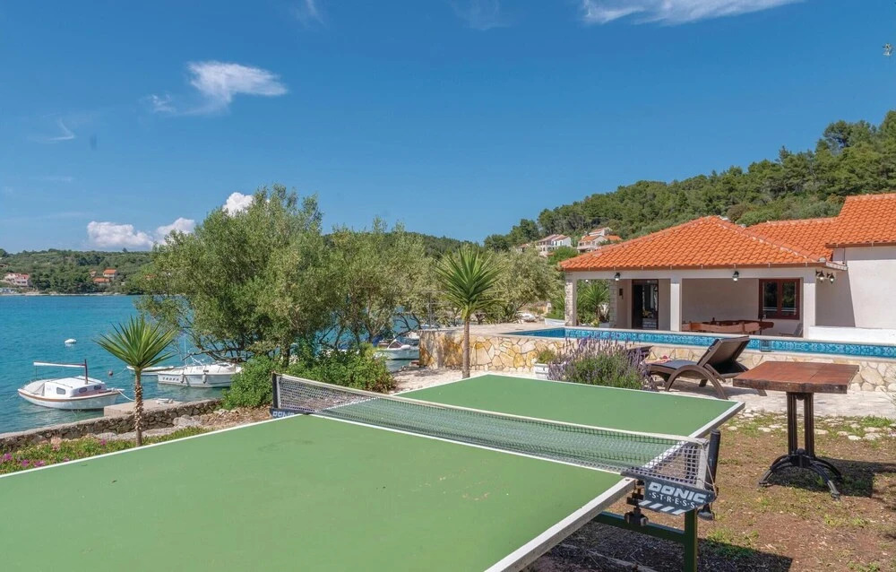 Awesome Home in Vela Luka With Wifi and 3 Bedrooms