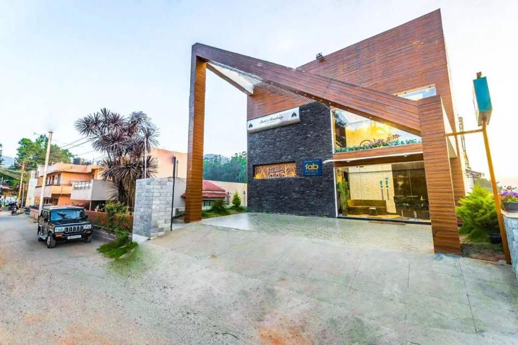 FabHotel Sholas Residency I - Nr Government Rose Garden