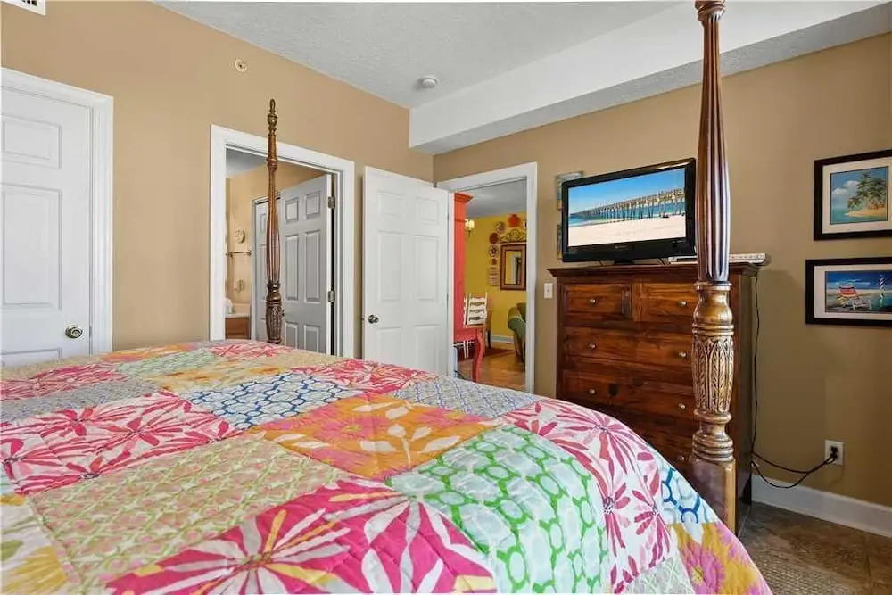Twin Palms 401 - Two Bedroom Condo