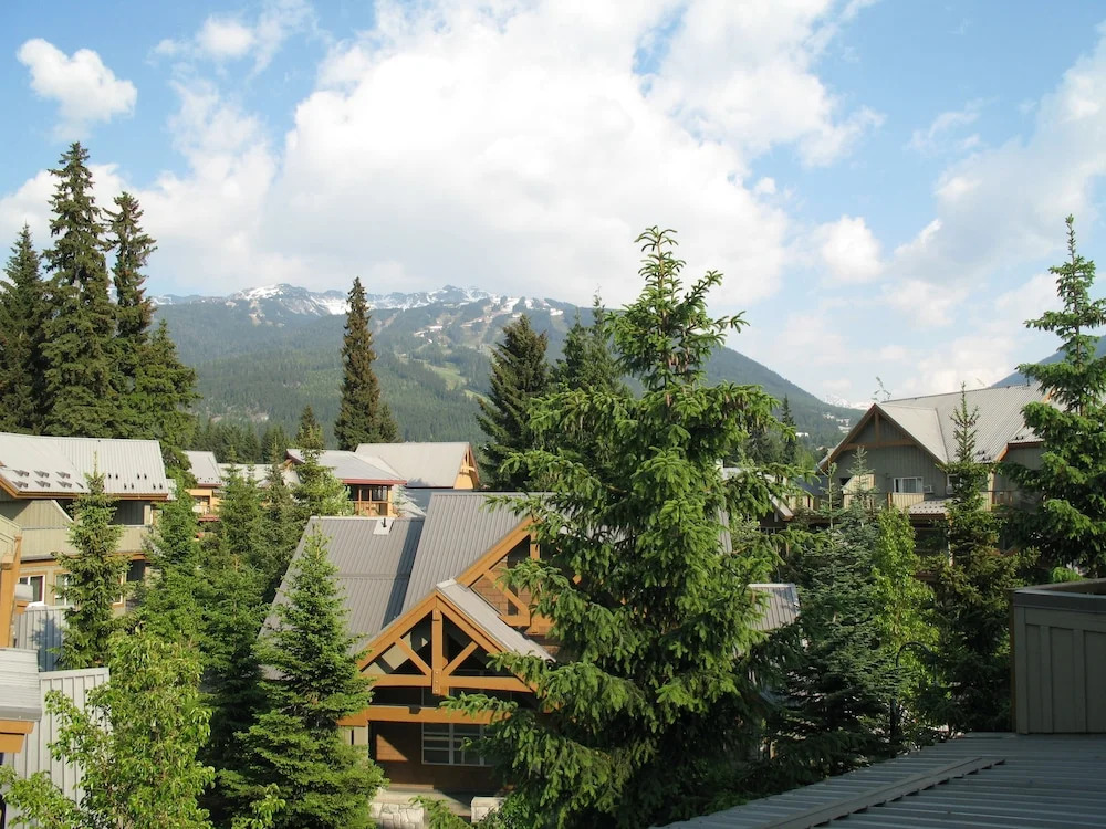 Glaciers Reach by Whistler Retreats